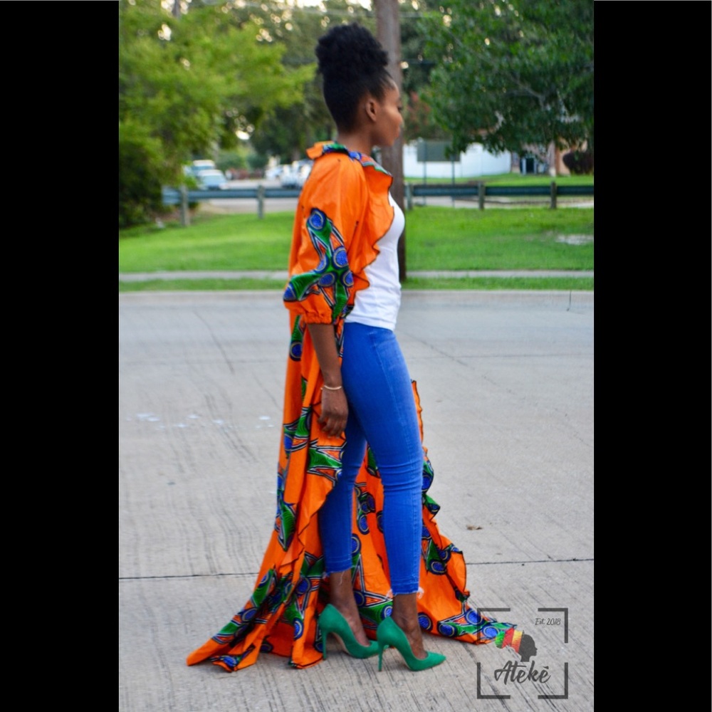 Long vibrant African print duster w/puffy sleeves
